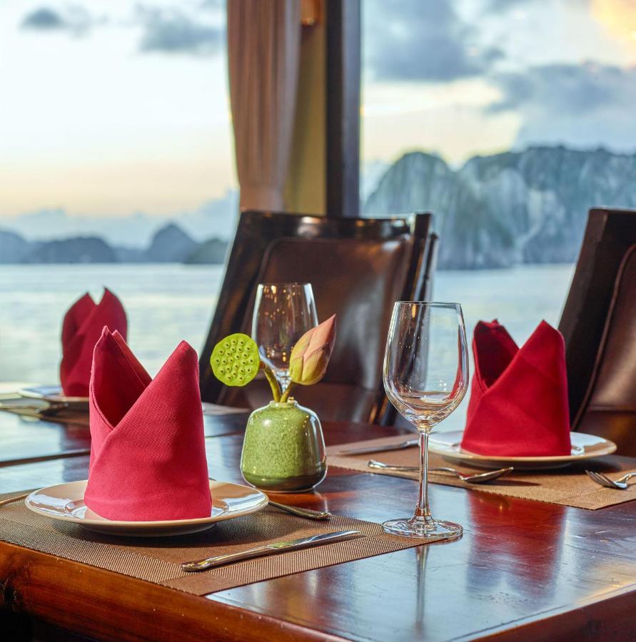 Amanda Luxury Cruise Lan Ha Bay Hotel Ha Long Esterno foto